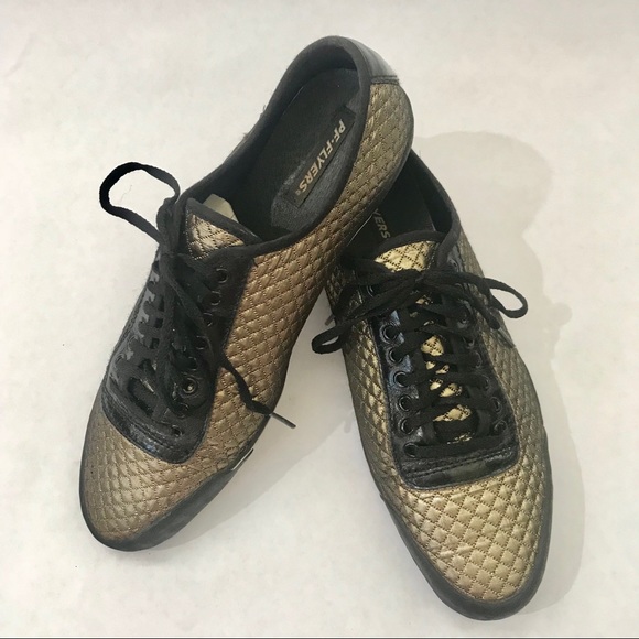 pf flyer tennis shoes